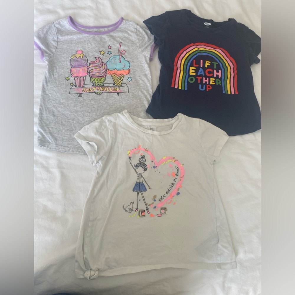 Girl t shirts size 5T